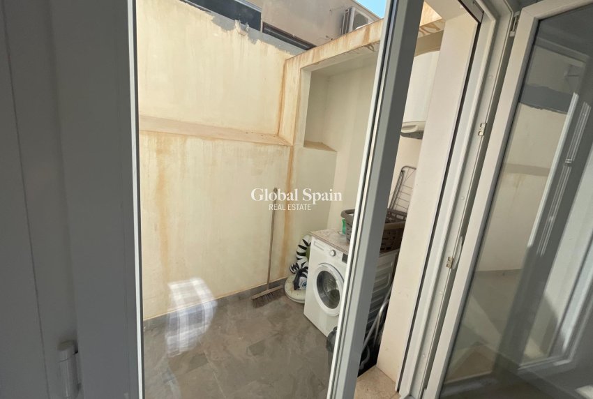 Resale - APARTMENT -
ORIHUELA COSTA - La Regia