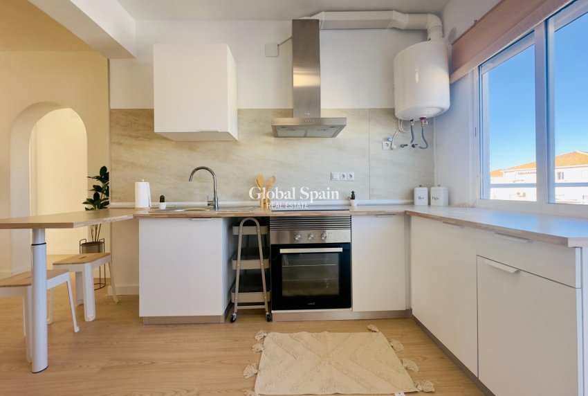 Resale - APARTMENT -
ORIHUELA COSTA - La Regia