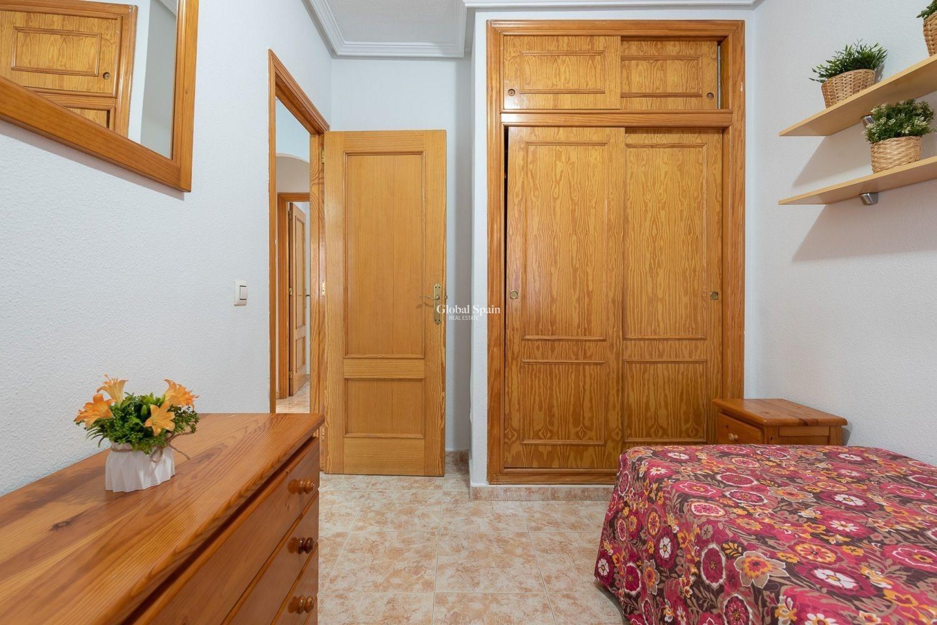 Resale - APARTMENT -
ORIHUELA COSTA - La Regia