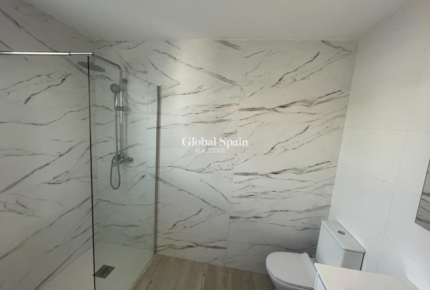 Resale - APARTMENT -
ORIHUELA COSTA - La Regia