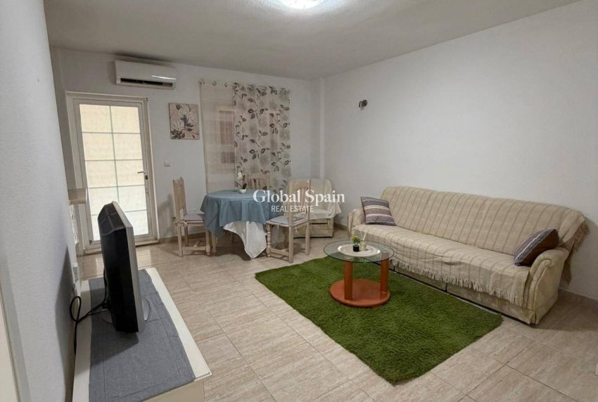 Resale - APARTMENT -
ORIHUELA COSTA - La Regia