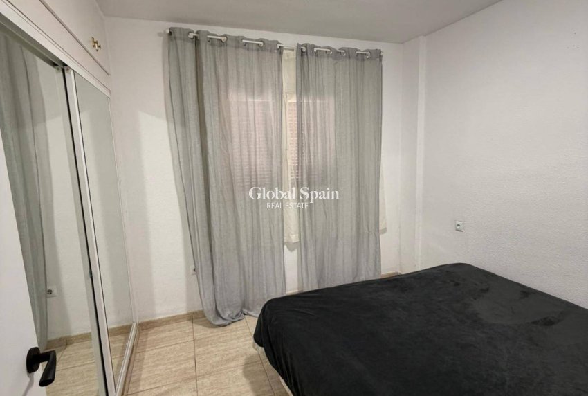 Resale - APARTMENT -
ORIHUELA COSTA - La Regia