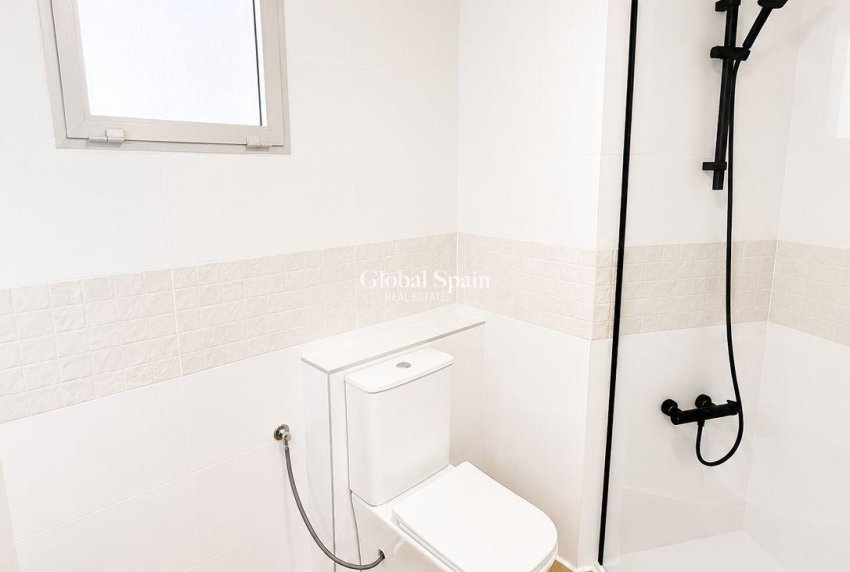 Resale - APARTMENT -
ORIHUELA COSTA - La Regia