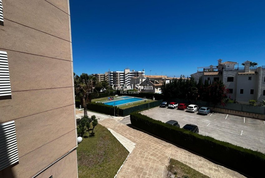 Resale - APARTMENT -
ORIHUELA COSTA - La Regia