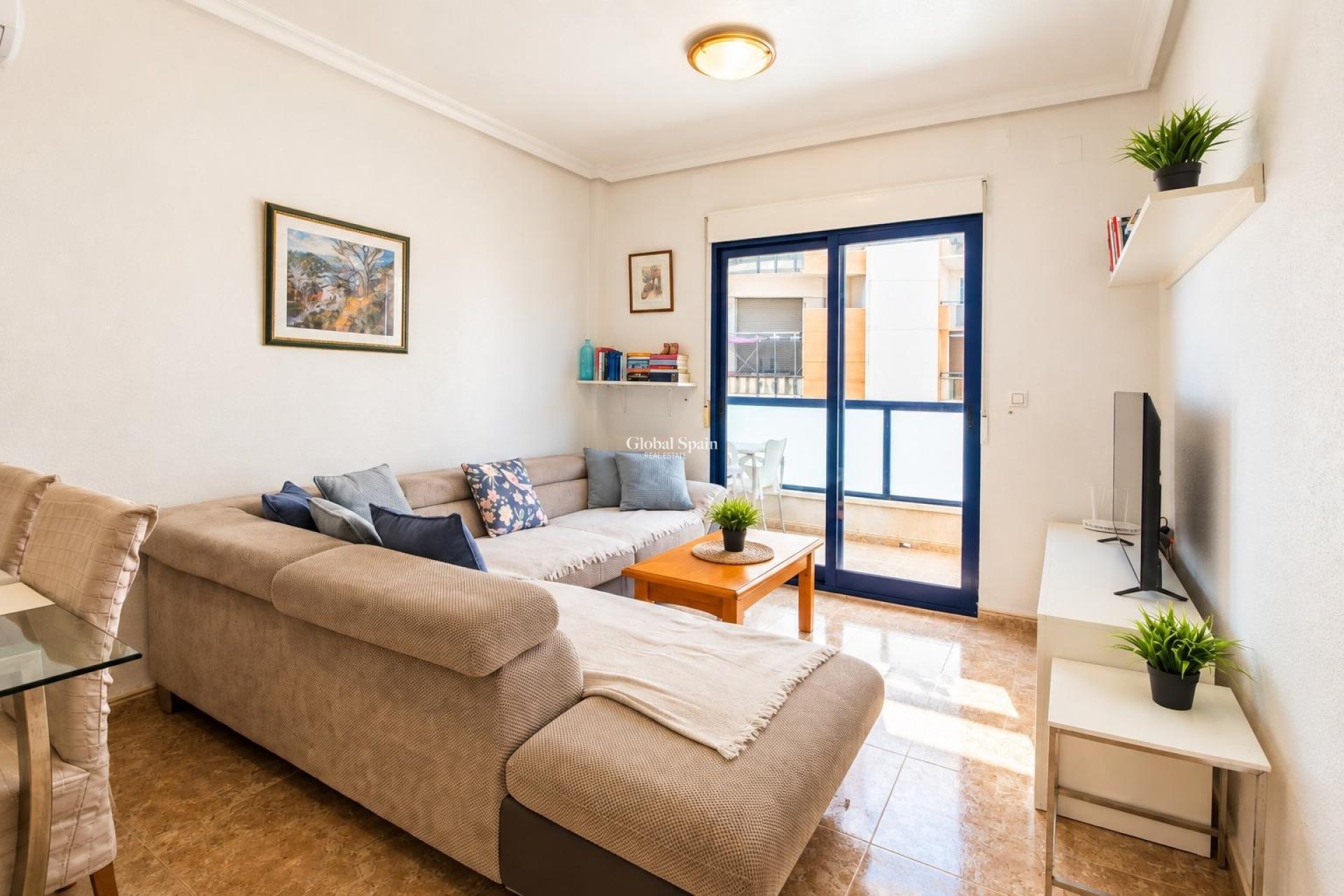 Resale - APARTMENT -
ORIHUELA COSTA - La Regia