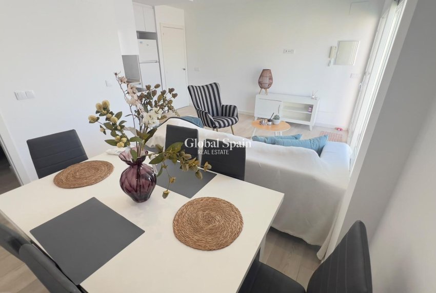 Resale - APARTMENT -
ORIHUELA COSTA - La Regia