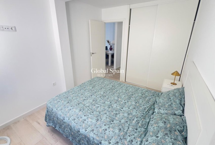 Resale - APARTMENT -
ORIHUELA COSTA - La Regia