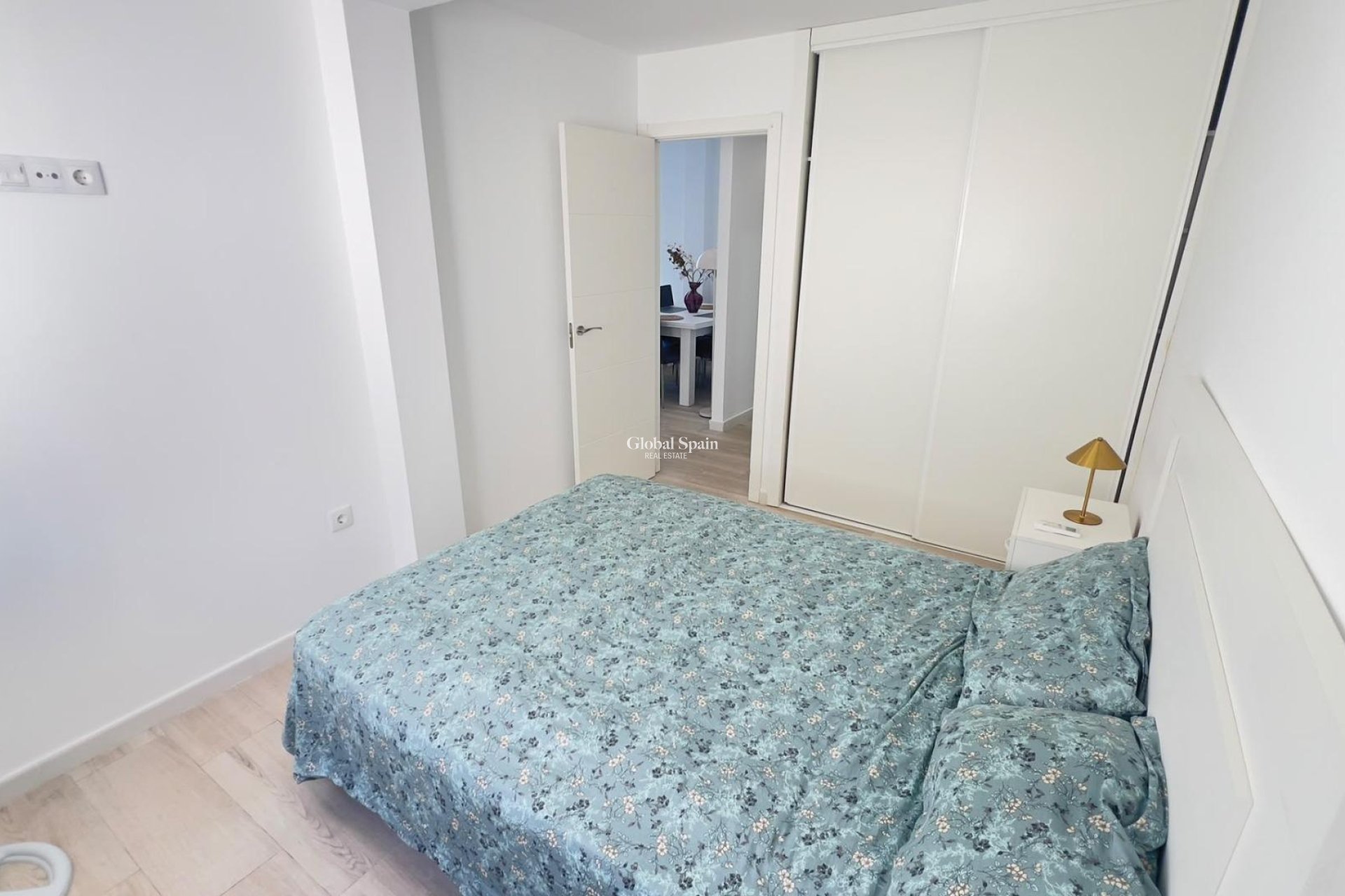 Resale - APARTMENT -
ORIHUELA COSTA - La Regia