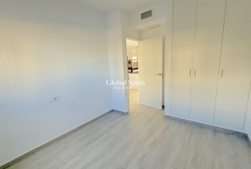 Resale - APARTMENT -
ORIHUELA COSTA - La Zenia