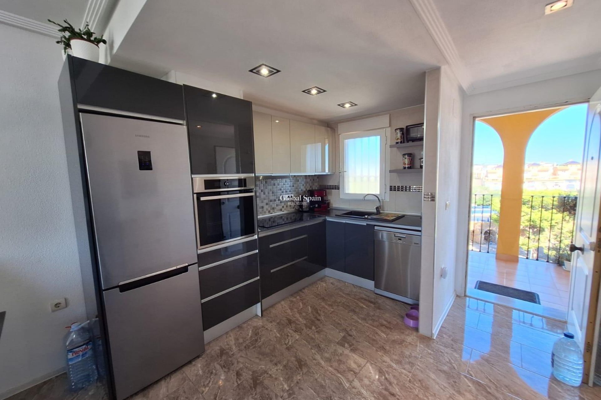 Resale - APARTMENT -
ORIHUELA COSTA - La Zenia