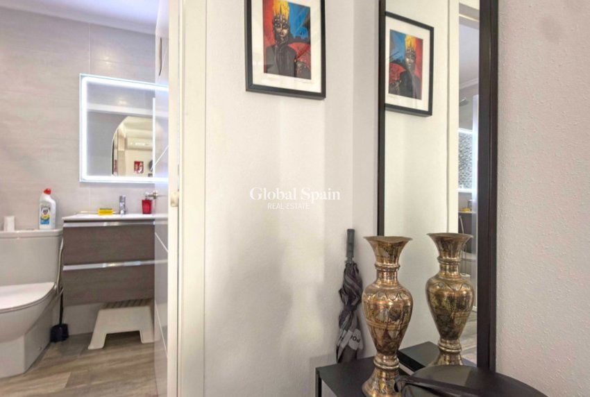 Resale - APARTMENT -
ORIHUELA COSTA - La Zenia