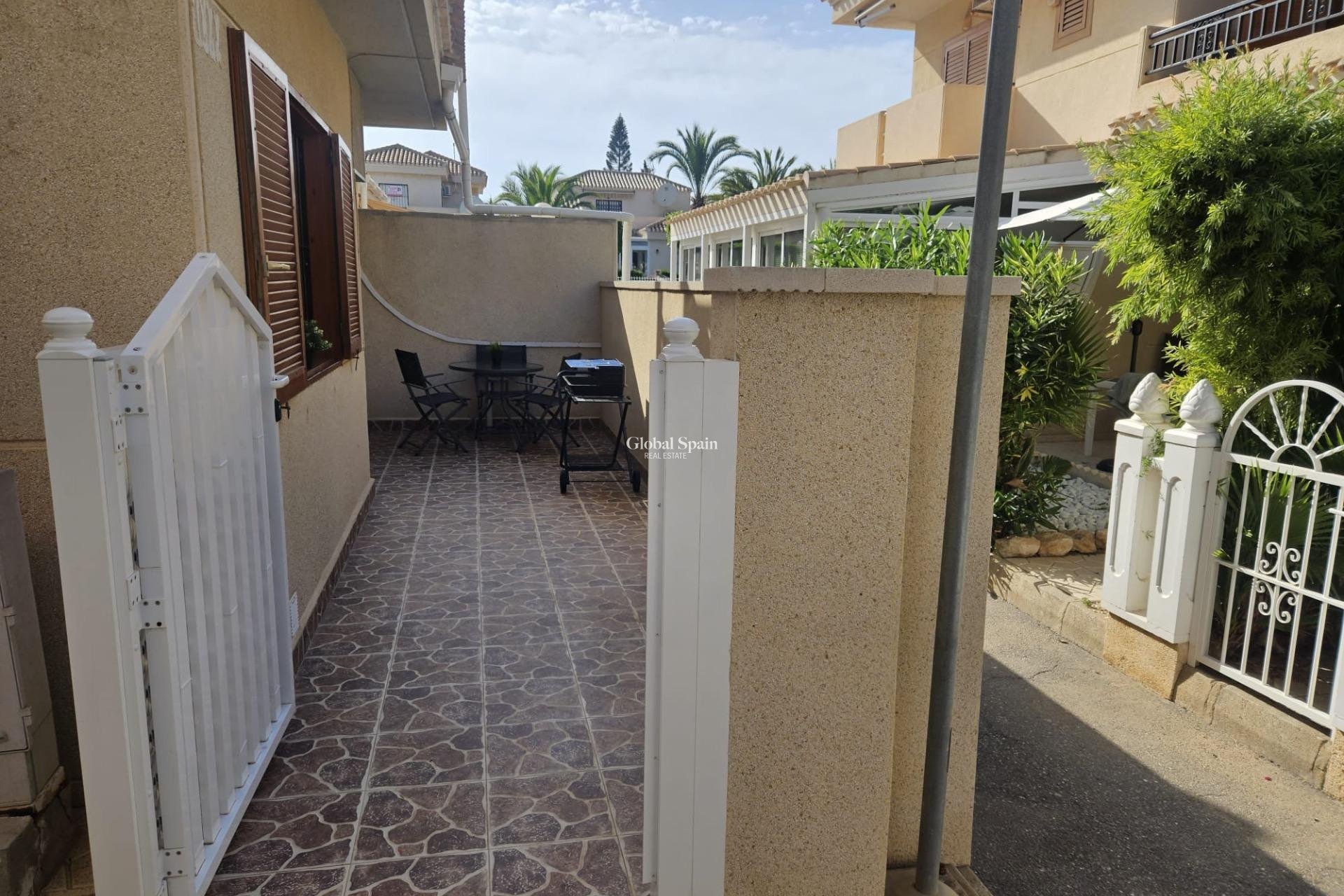 Resale - APARTMENT -
ORIHUELA COSTA - La Zenia