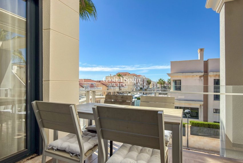 Resale - APARTMENT -
ORIHUELA COSTA - La Zenia