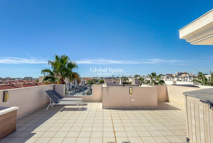 Resale - APARTMENT -
ORIHUELA COSTA - La Zenia