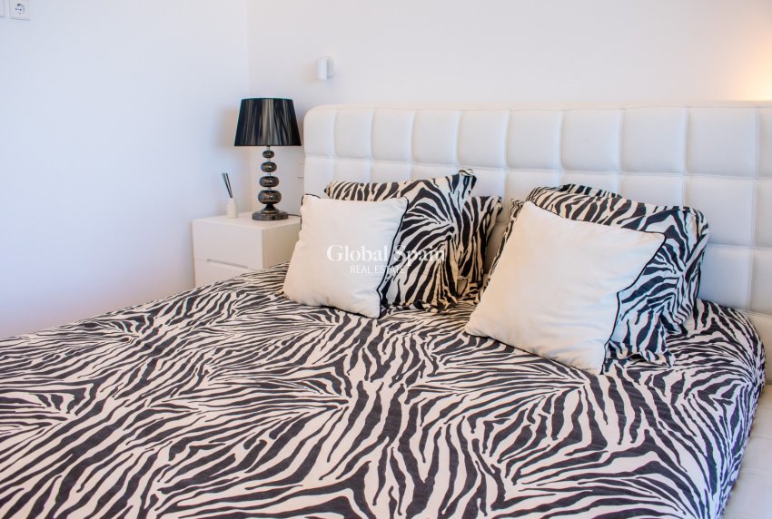 Resale - APARTMENT -
ORIHUELA COSTA - LAS COLINAS GOLF RESORT