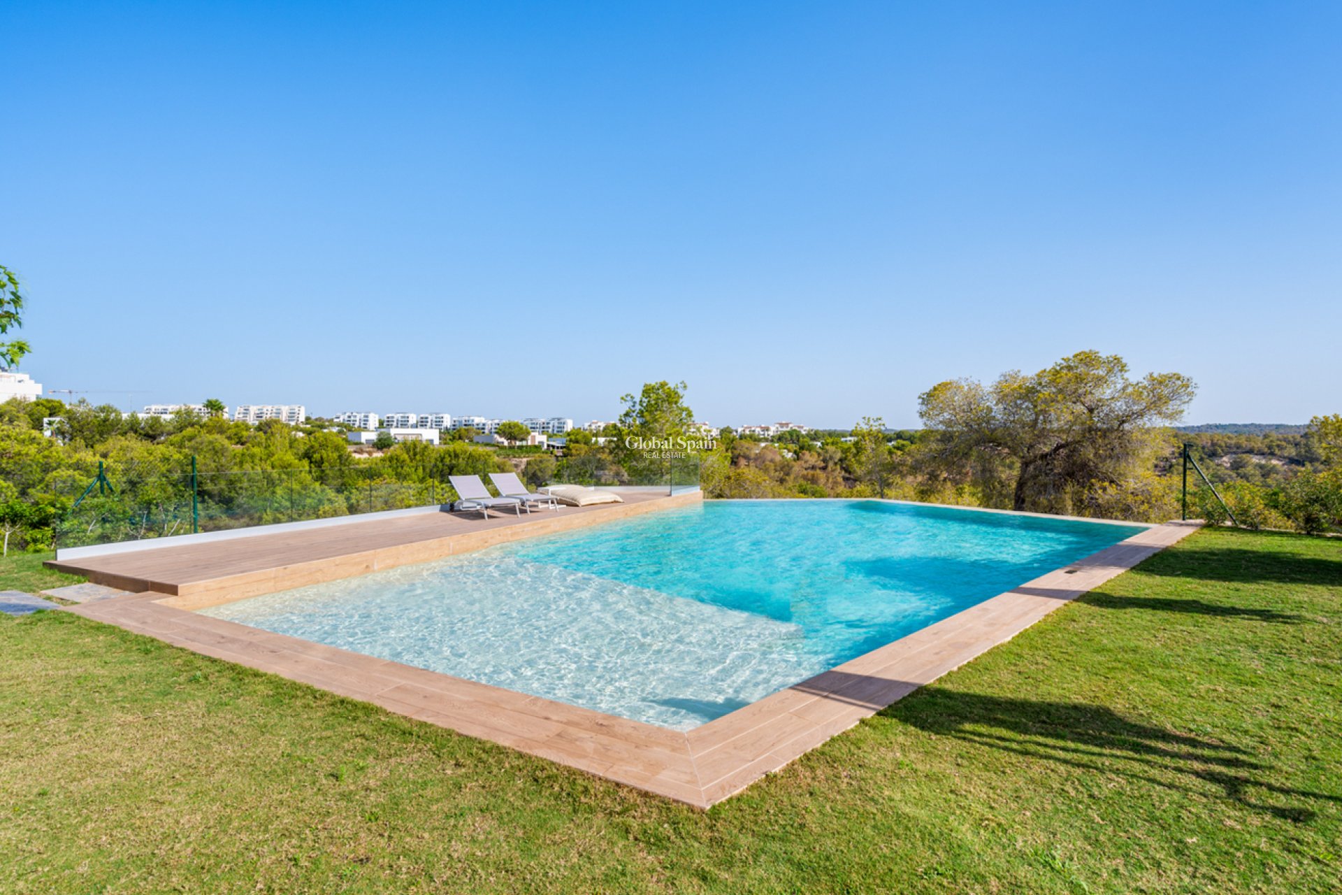 Resale - APARTMENT -
ORIHUELA COSTA - LAS COLINAS GOLF RESORT