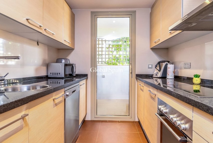 Resale - APARTMENT -
ORIHUELA COSTA - Las Colinas Golf