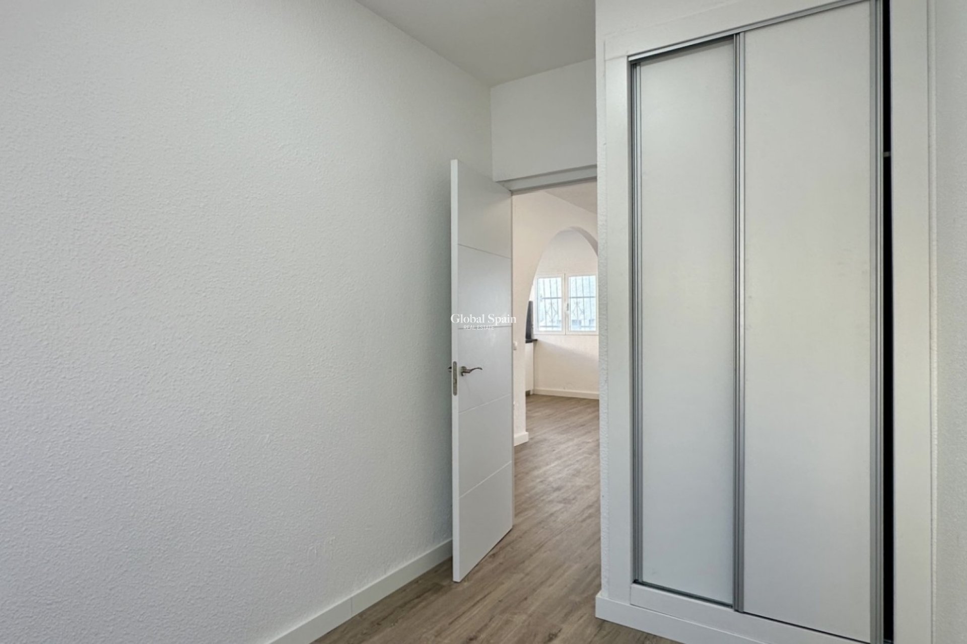 Resale - APARTMENT -
ORIHUELA COSTA - Las Filipinas