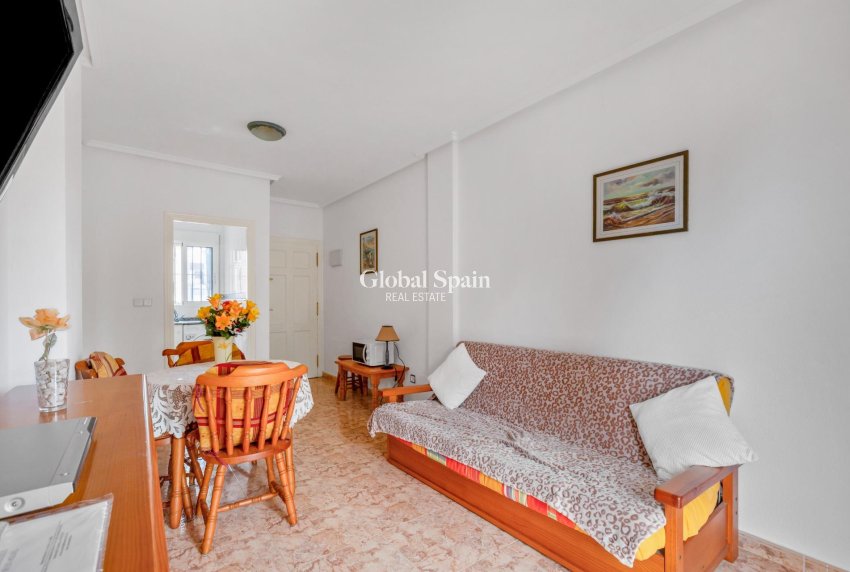 Resale - APARTMENT -
ORIHUELA COSTA - Las Filipinas