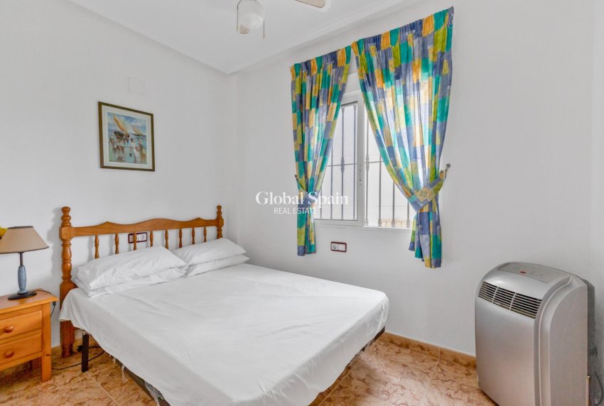 Resale - APARTMENT -
ORIHUELA COSTA - Las Filipinas