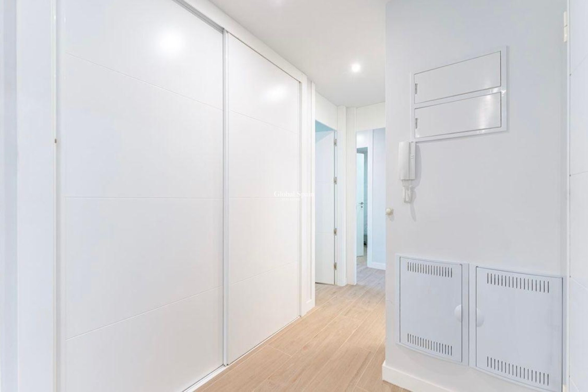 Resale - APARTMENT -
ORIHUELA COSTA - Las Filipinas