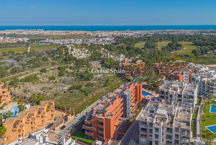 Resale - APARTMENT -
ORIHUELA COSTA - Las Filipinas