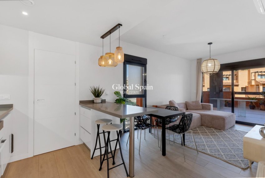 Resale - APARTMENT -
ORIHUELA COSTA - Las Filipinas