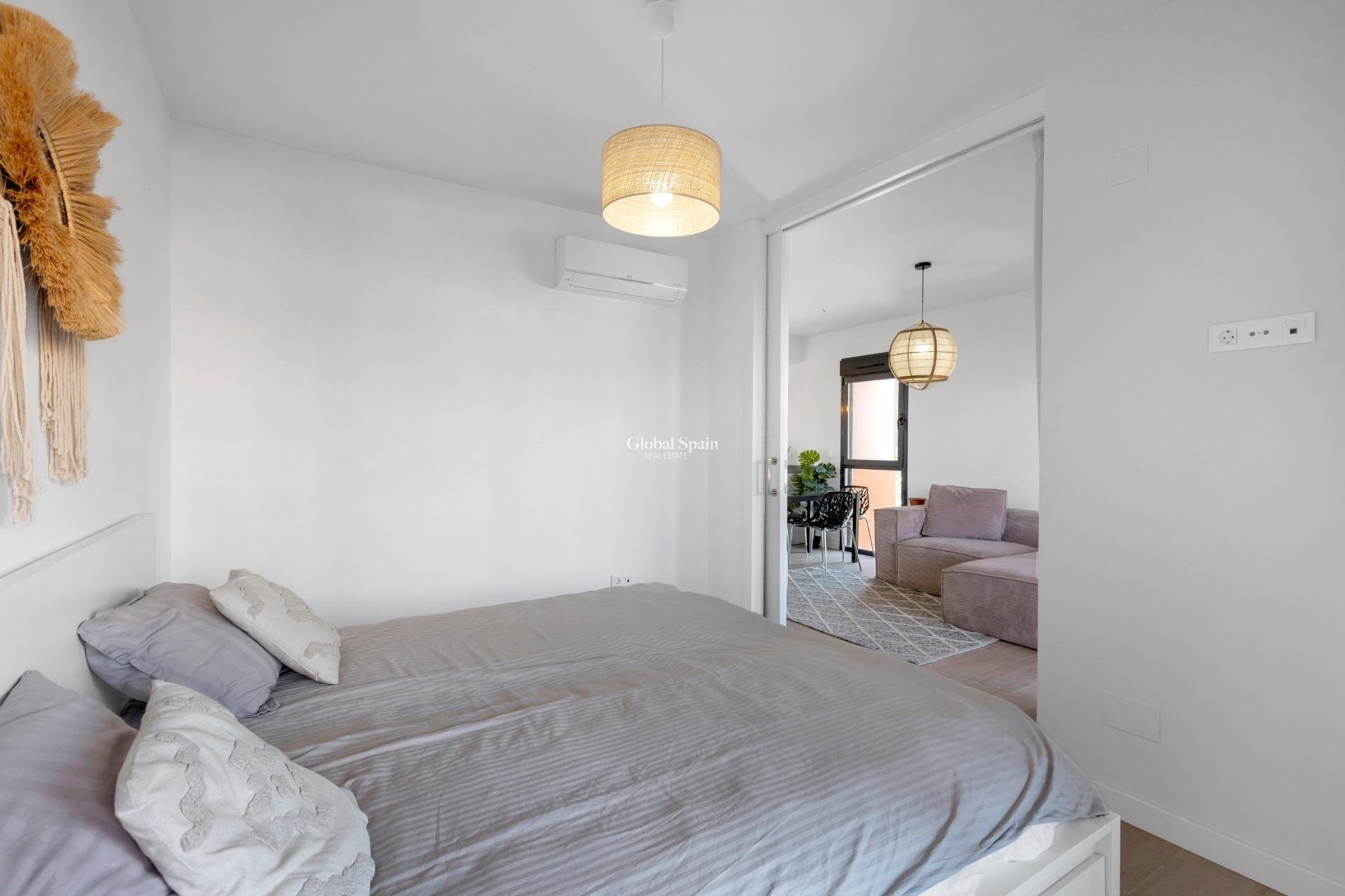 Resale - APARTMENT -
ORIHUELA COSTA - Las Filipinas