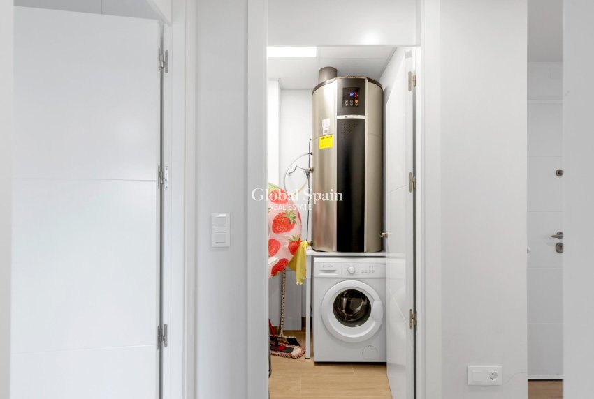 Resale - APARTMENT -
ORIHUELA COSTA - Las Filipinas