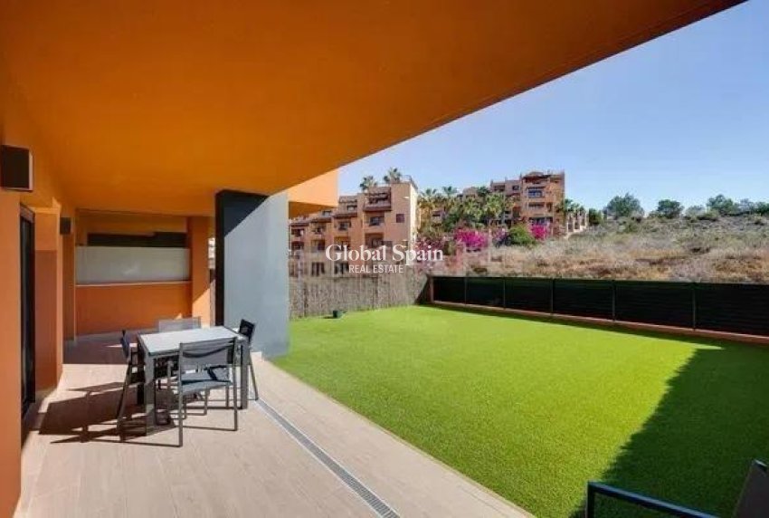 Resale - APARTMENT -
ORIHUELA COSTA - Las Filipinas