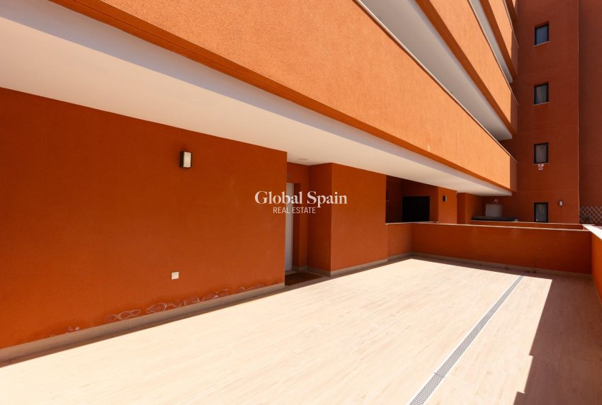 Resale - APARTMENT -
ORIHUELA COSTA - Las Filipinas