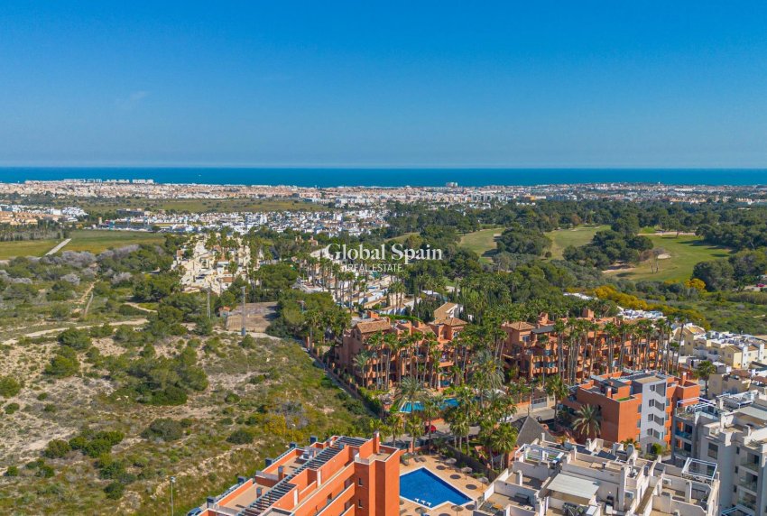 Resale - APARTMENT -
ORIHUELA COSTA - Las Filipinas