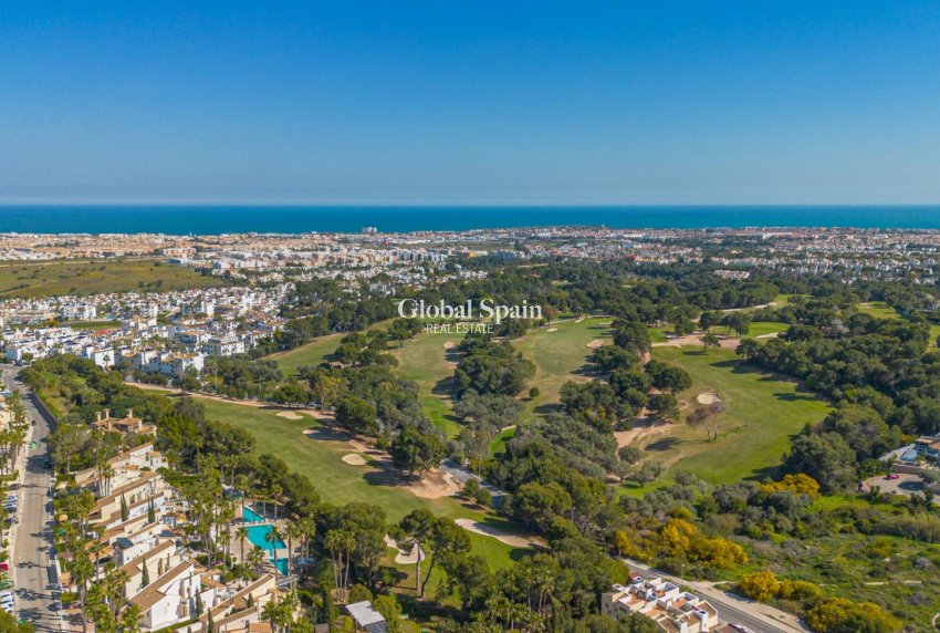 Resale - APARTMENT -
ORIHUELA COSTA - Las Filipinas