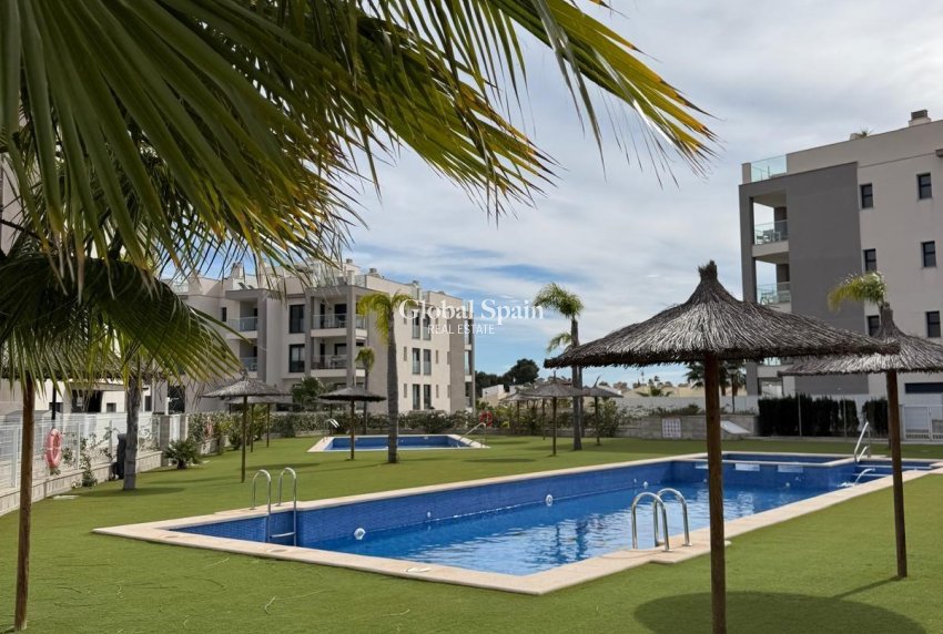Resale - APARTMENT -
ORIHUELA COSTA - Las Filipinas