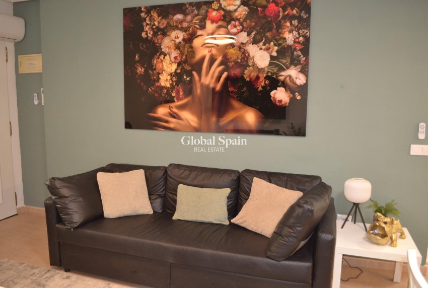 Resale - APARTMENT -
ORIHUELA COSTA - Las Filipinas