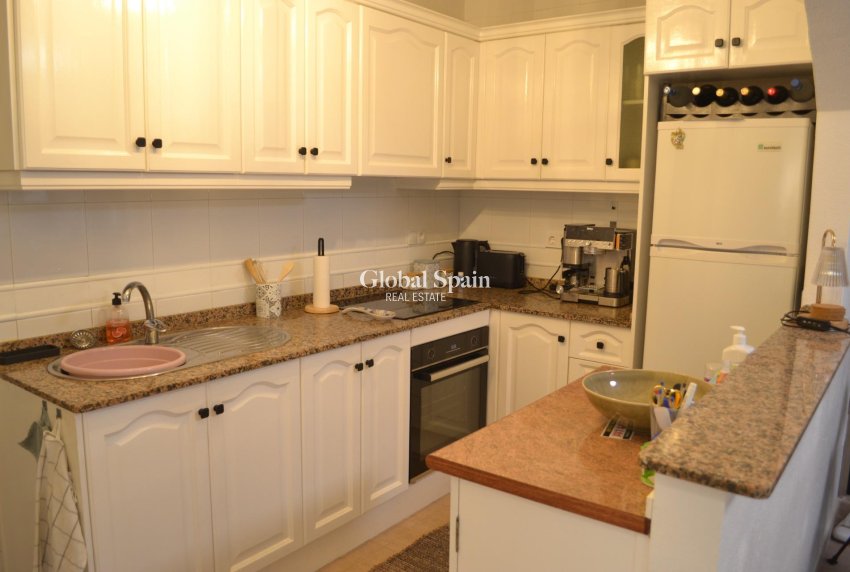 Resale - APARTMENT -
ORIHUELA COSTA - Las Filipinas