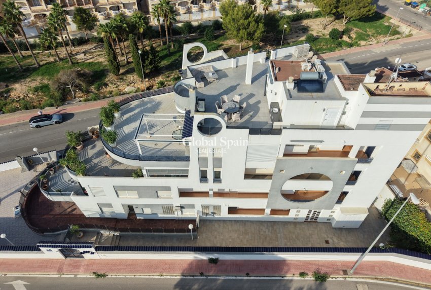 Resale - APARTMENT -
ORIHUELA COSTA - Las Filipinas