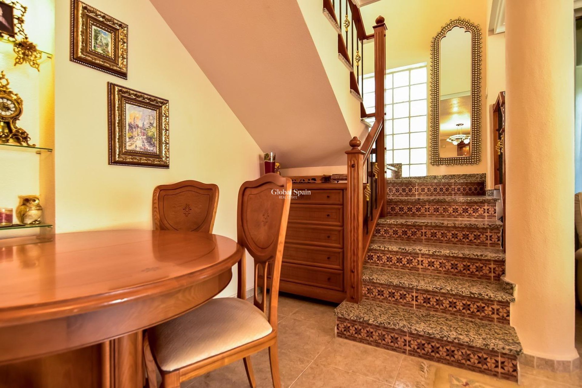Resale - APARTMENT -
ORIHUELA COSTA - Las Filipinas
