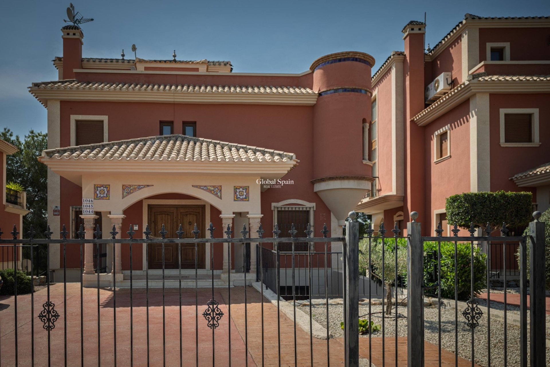 Resale - APARTMENT -
ORIHUELA COSTA - Las Ramblas