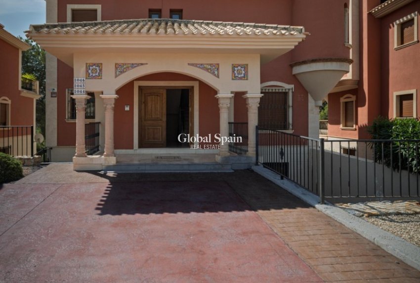 Resale - APARTMENT -
ORIHUELA COSTA - Las Ramblas