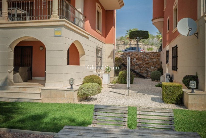 Resale - APARTMENT -
ORIHUELA COSTA - Las Ramblas