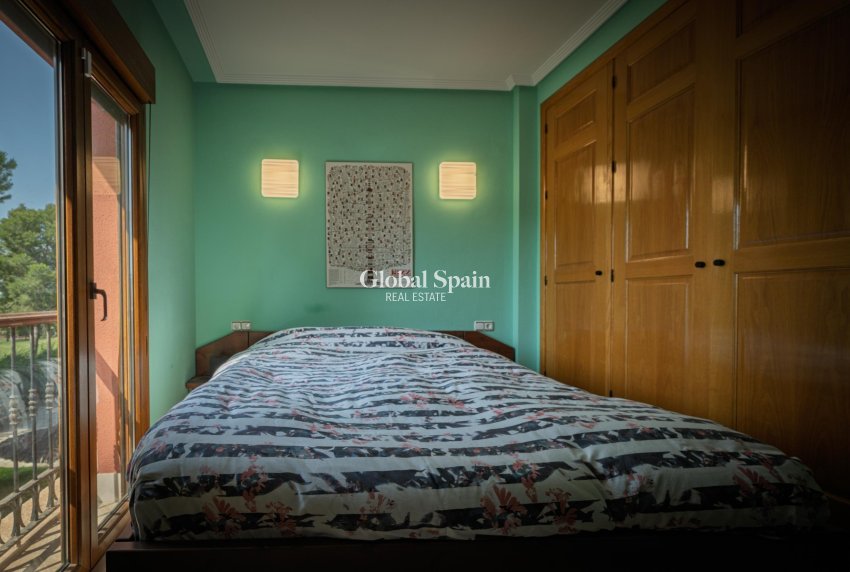 Resale - APARTMENT -
ORIHUELA COSTA - Las Ramblas
