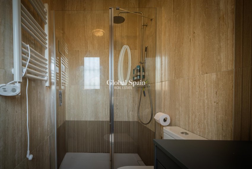 Resale - APARTMENT -
ORIHUELA COSTA - Las Ramblas