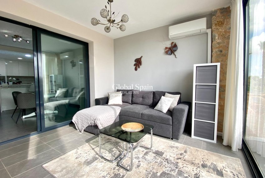 Resale - APARTMENT -
ORIHUELA COSTA - Las Ramblas