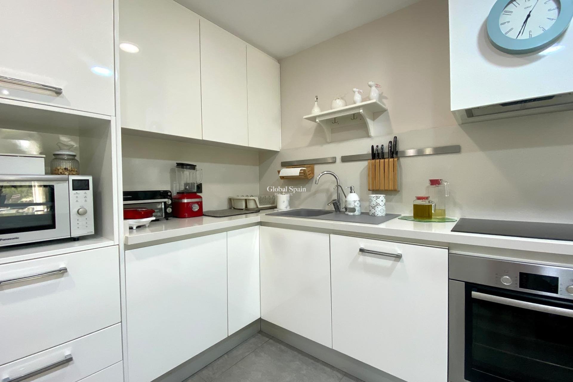 Resale - APARTMENT -
ORIHUELA COSTA - Las Ramblas