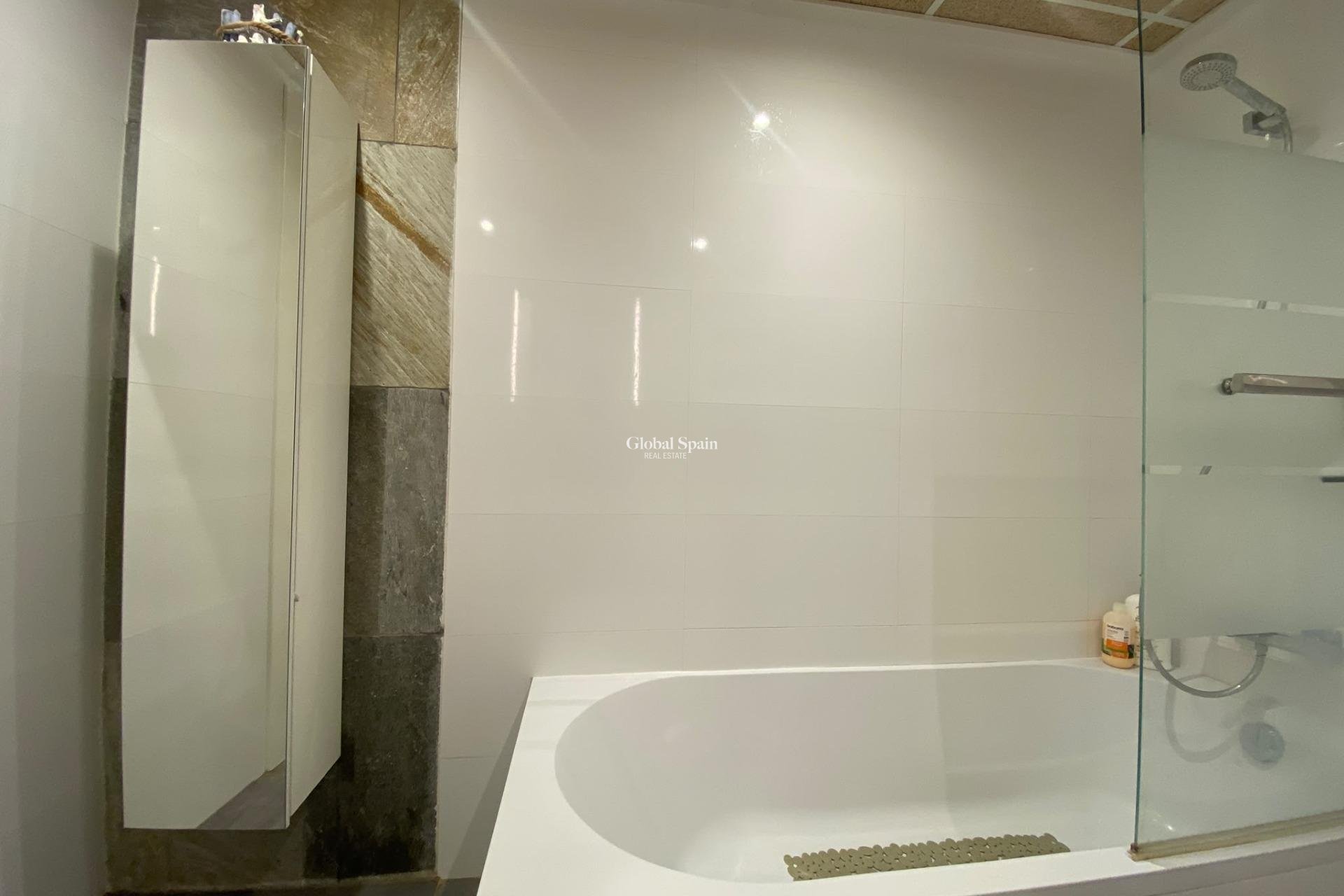 Resale - APARTMENT -
ORIHUELA COSTA - Las Ramblas