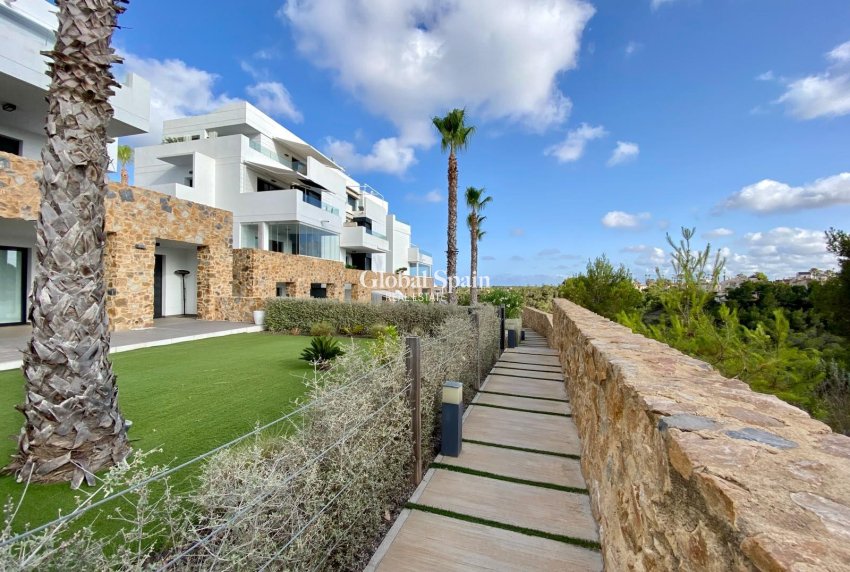 Resale - APARTMENT -
ORIHUELA COSTA - Las Ramblas