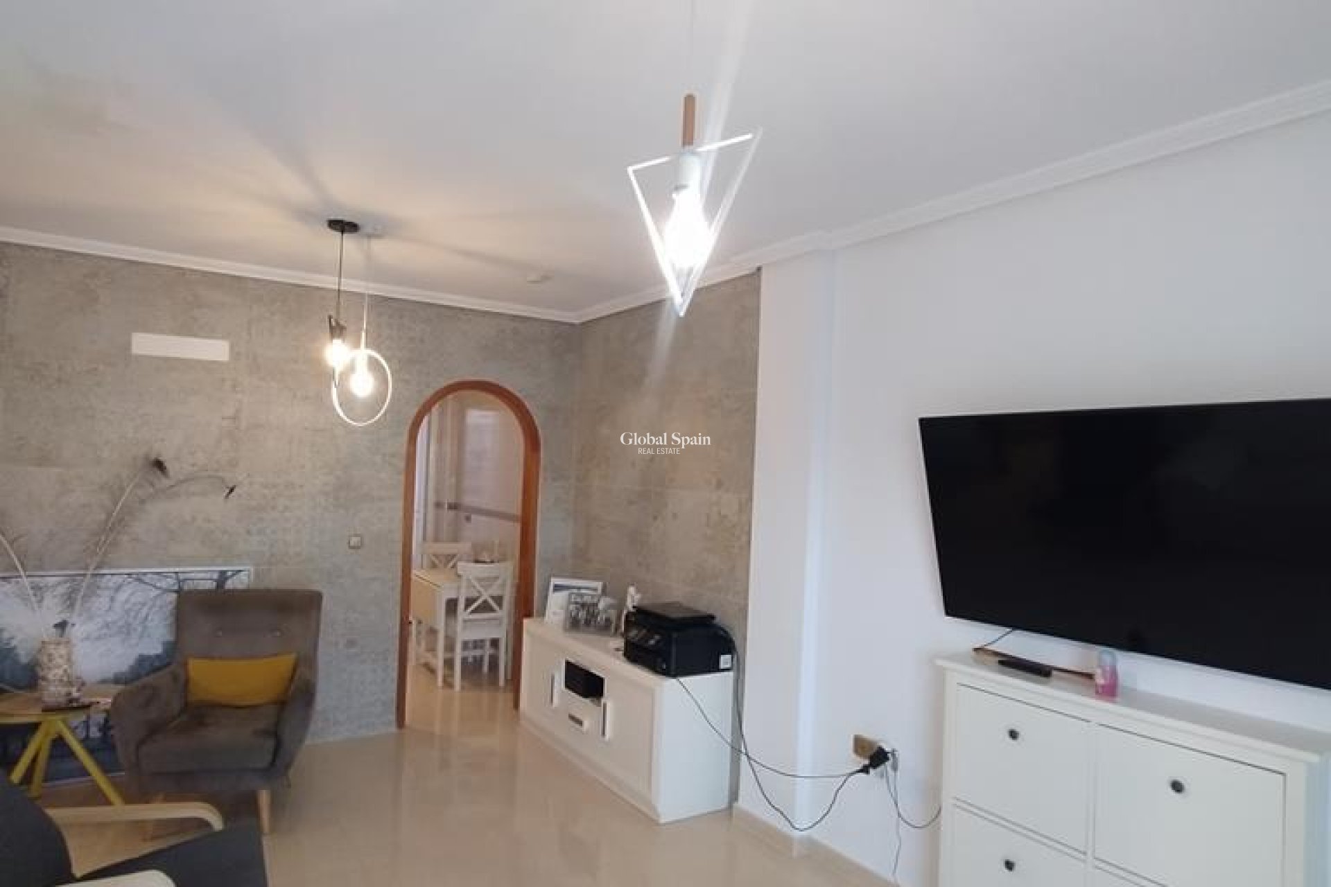 Resale - APARTMENT -
ORIHUELA COSTA - LOMAS CABO ROIG