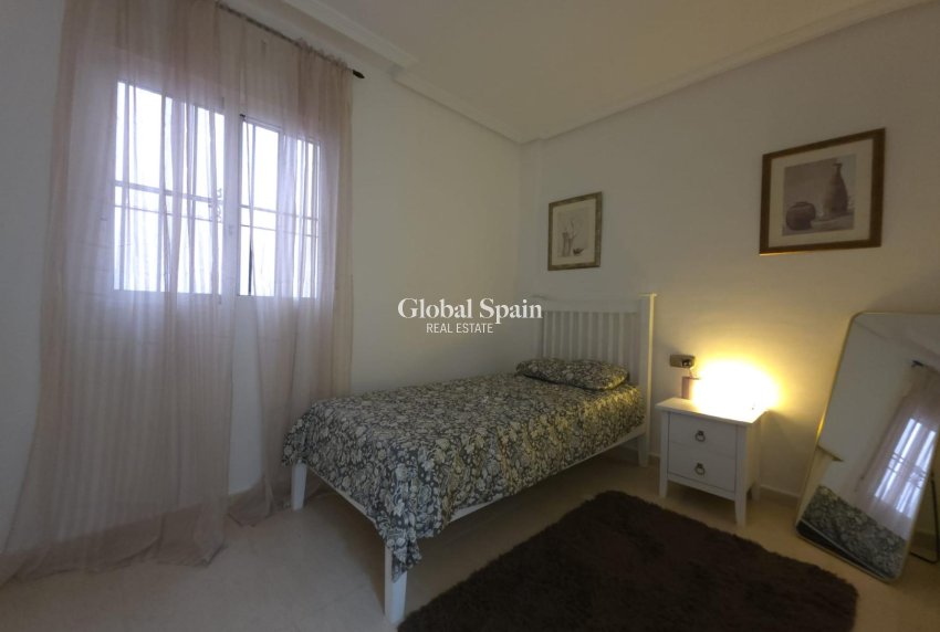 Resale - APARTMENT -
ORIHUELA COSTA - Lomas De Cabo Roig-los Dolses