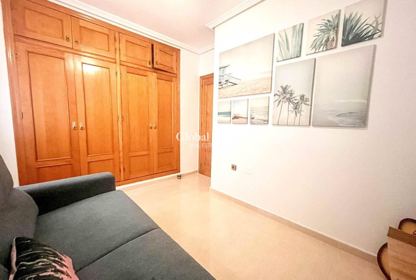 Resale - APARTMENT -
ORIHUELA COSTA - Lomas De Cabo Roig-los Dolses